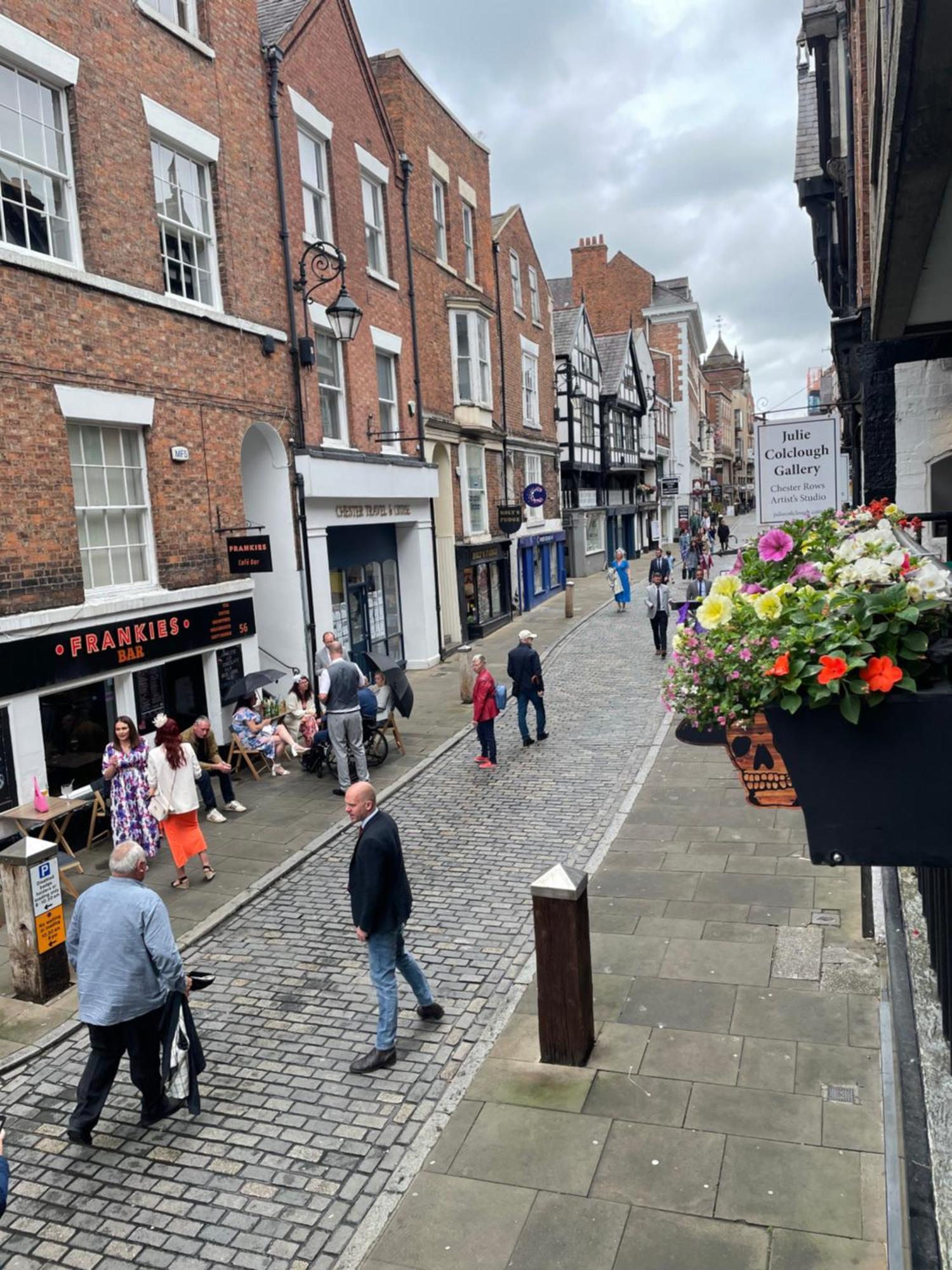 Frühstückspension Jeans Place Watergate St Rows Near Racecourse Chester